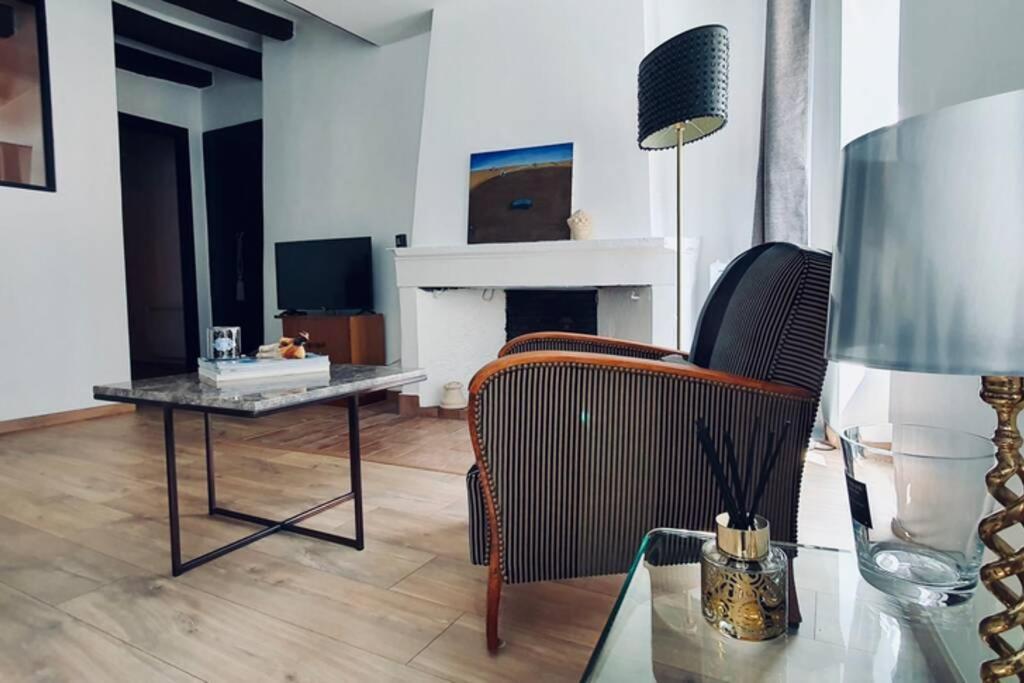 Le Carnot 2 Etoiles Hypercentre Vieille Ville Annecy Ngoại thất bức ảnh